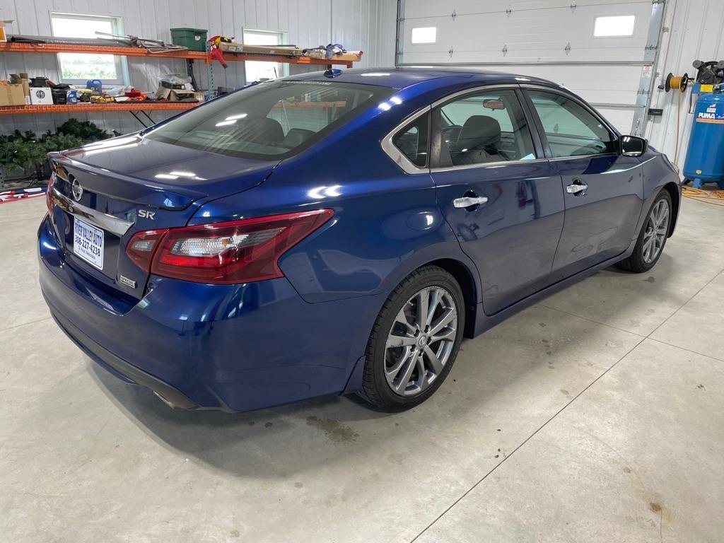 Used 2018 Nissan Altima 2.5 SR w/ SR Special Edition FWD image 7