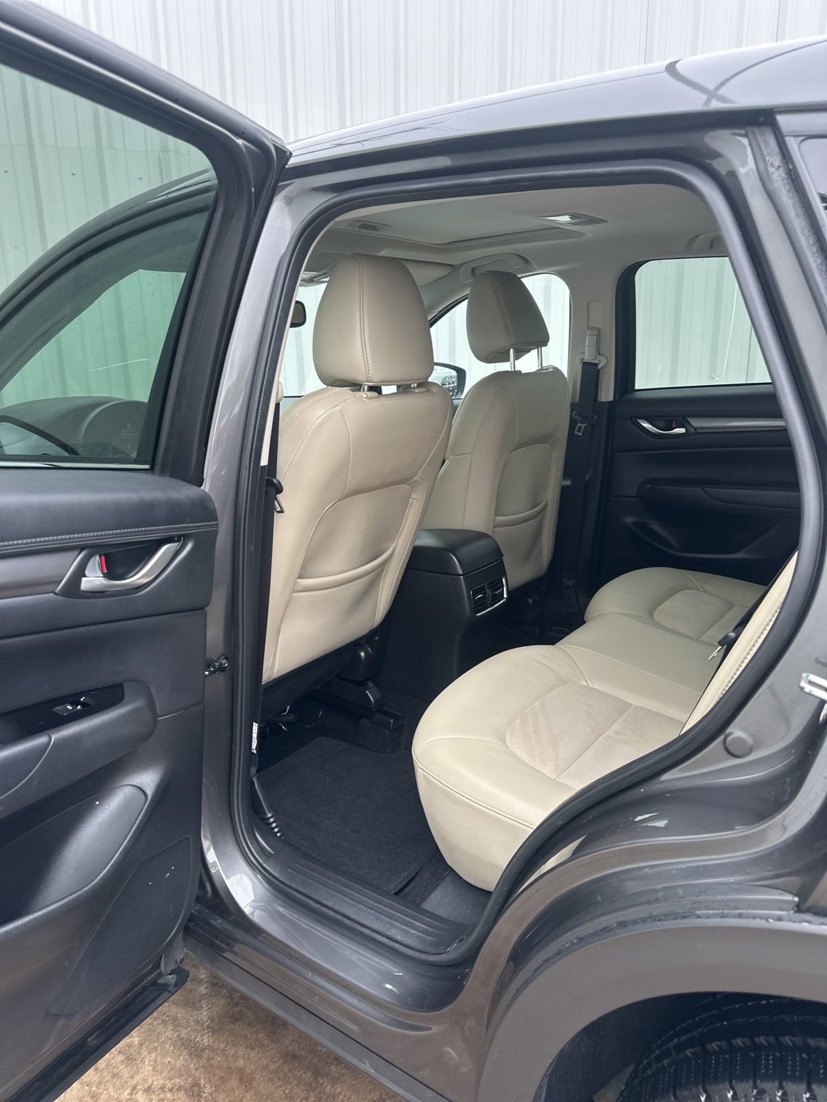 Used 2019 MAZDA CX-5 Touring image 12