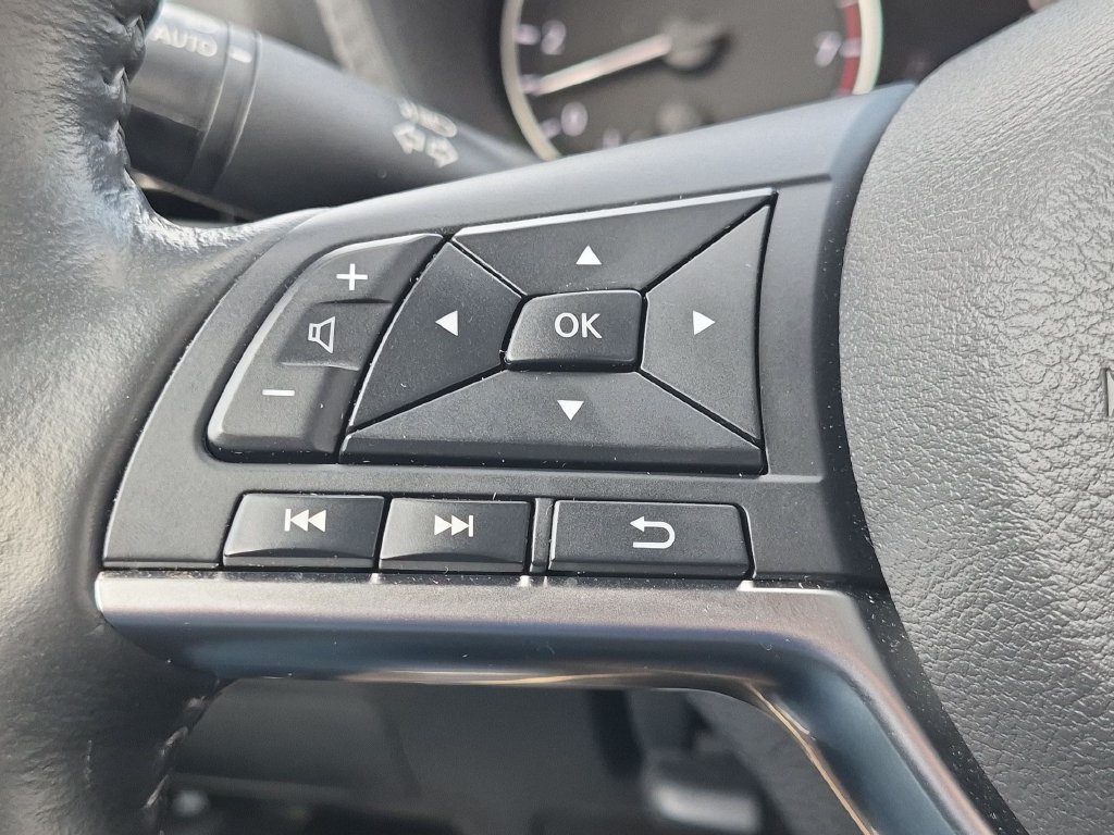 Used 2025 Nissan Sentra SV w/ All-Weather Package FWD image 14