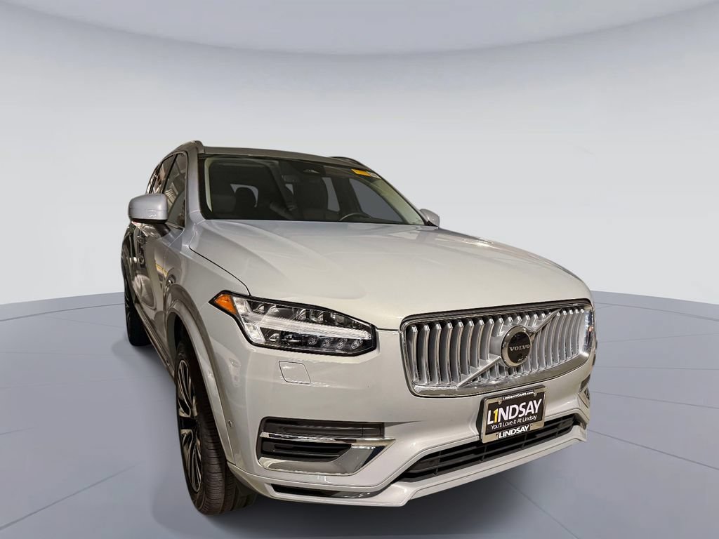 Used 2025 Volvo XC90 T8 Plus w/ Protection Package Premier AWD/4WD image 3