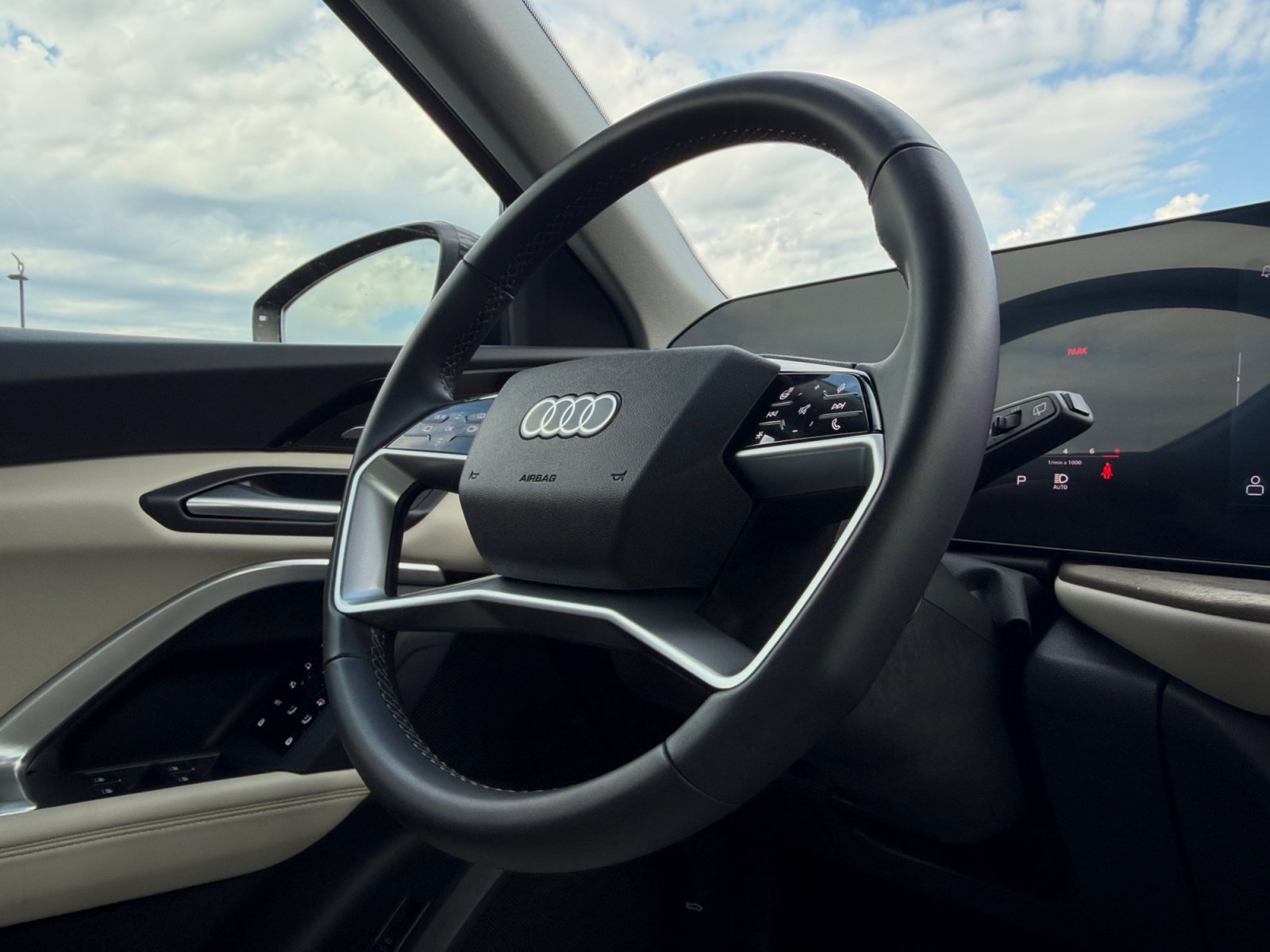 Used 2025 Audi Q5 Premium Plus w/ Premium Plus AWD/4WD image 19