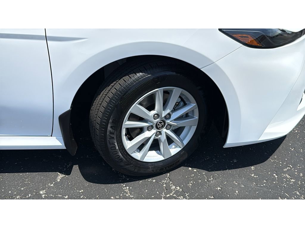 New 2026 Toyota Camry LE AWD/4WD image 13