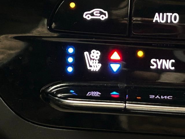 Used 2023 Buick Envision Avenir image 8