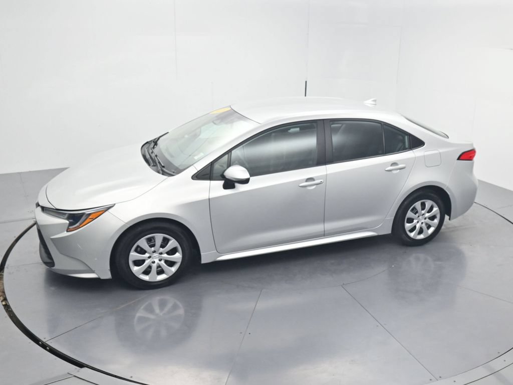 Used 2023 Toyota Corolla LE FWD image 44
