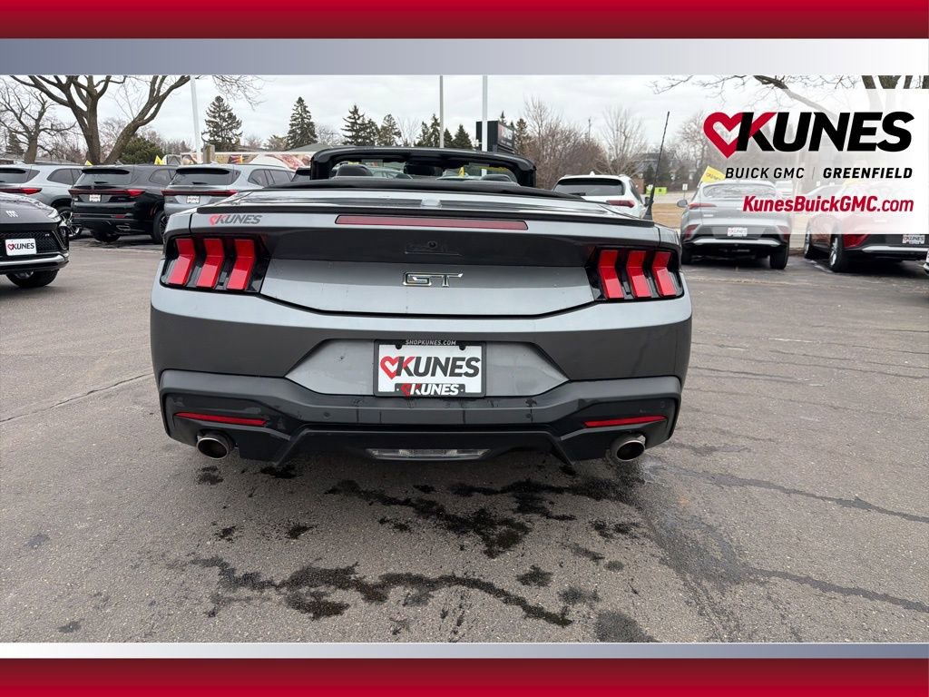 Used 2025 Ford Mustang GT Premium image 8