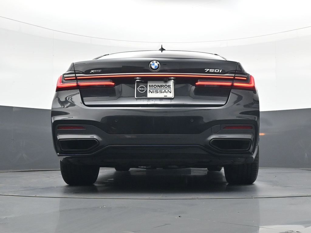 Used 2020 BMW 750i xDrive 750i xDrive w/ Autobahn Package image 23