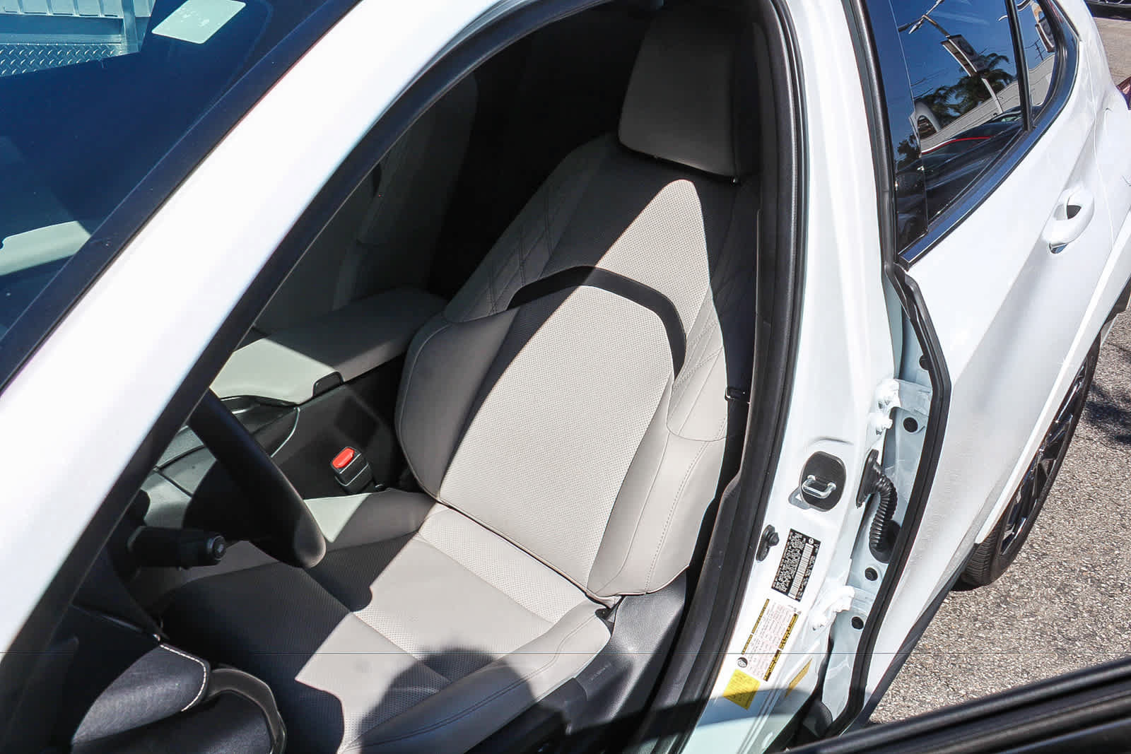 Used 2025 Lexus UX 300h FWD w/ Cold Area Package image 50