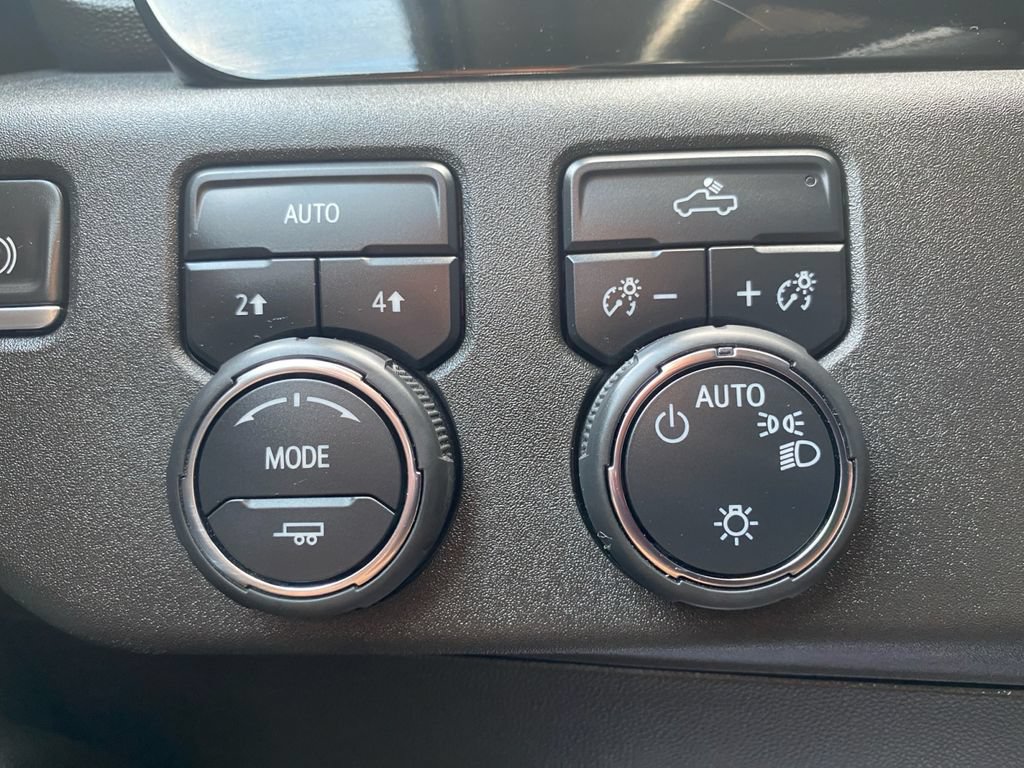 Certified 2023 Chevrolet Silverado 1500 LT AWD/4WD image 32