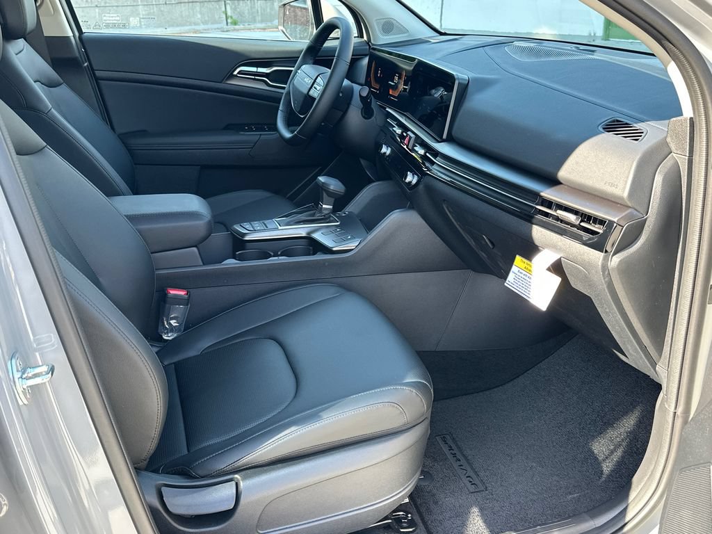 New 2026 Kia Sportage EX w/ EX Panorama Roof Package FWD image 13
