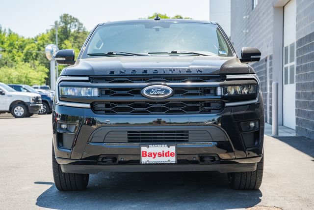Used 2022 Ford Expedition Max Limited AWD/4WD image 3