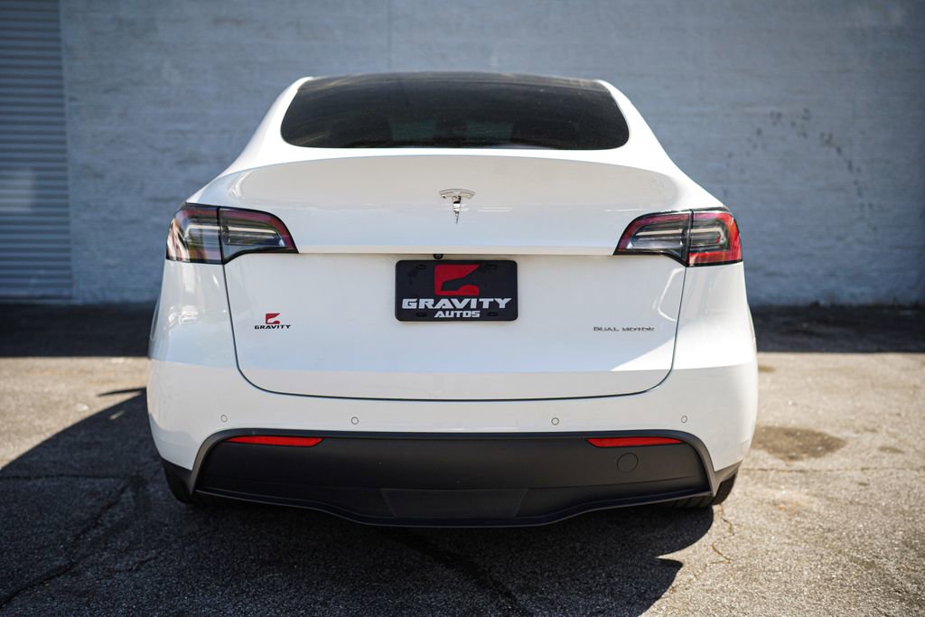 Used 2021 Tesla Model Y Long Range image 14