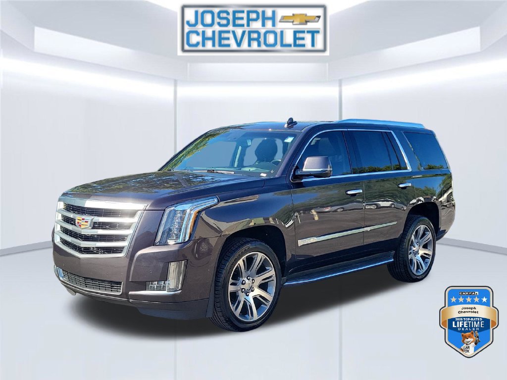 Used 2016 Cadillac Escalade Luxury AWD/4WD image 3