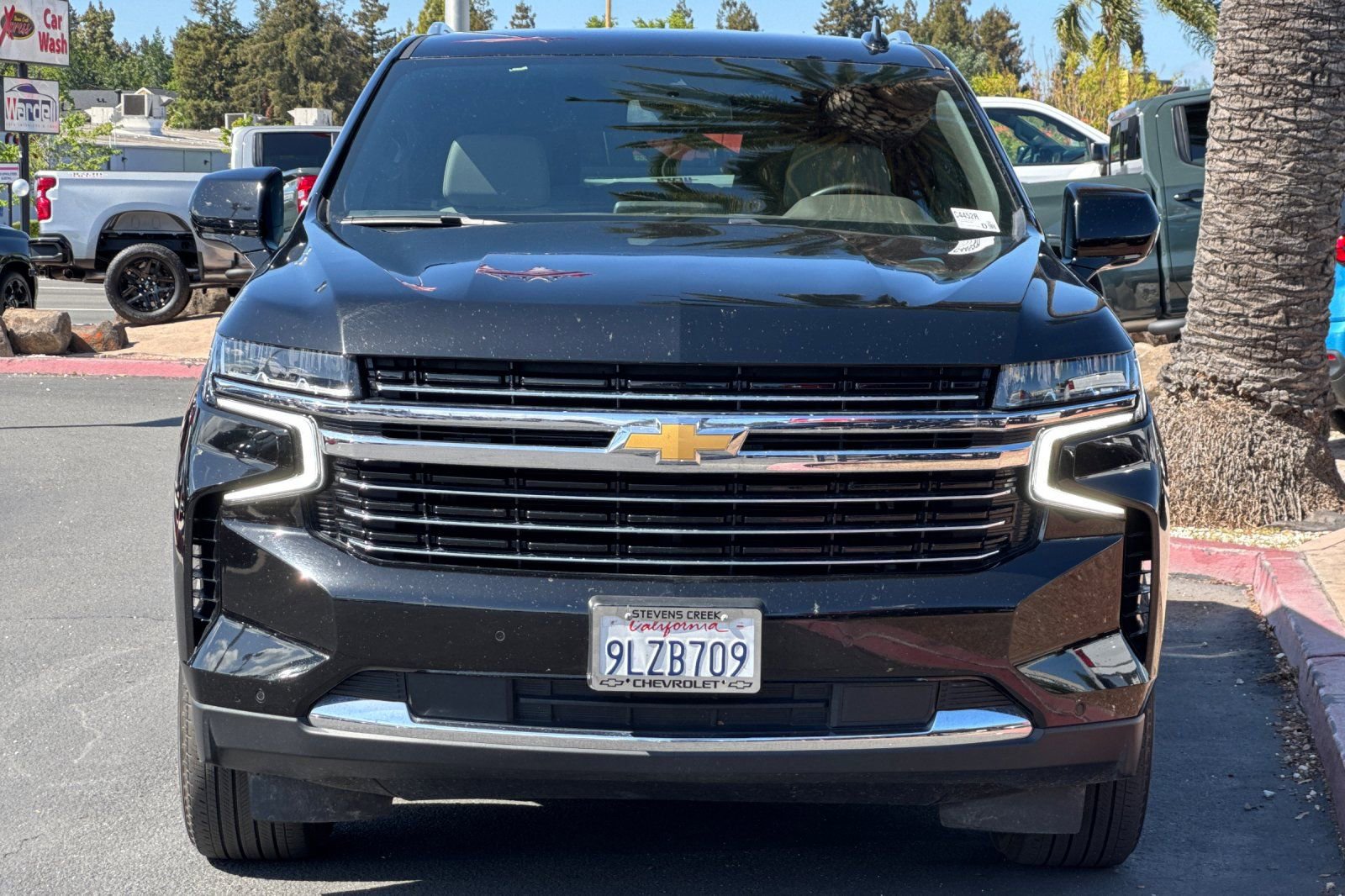 Used 2024 Chevrolet Suburban LT image 10