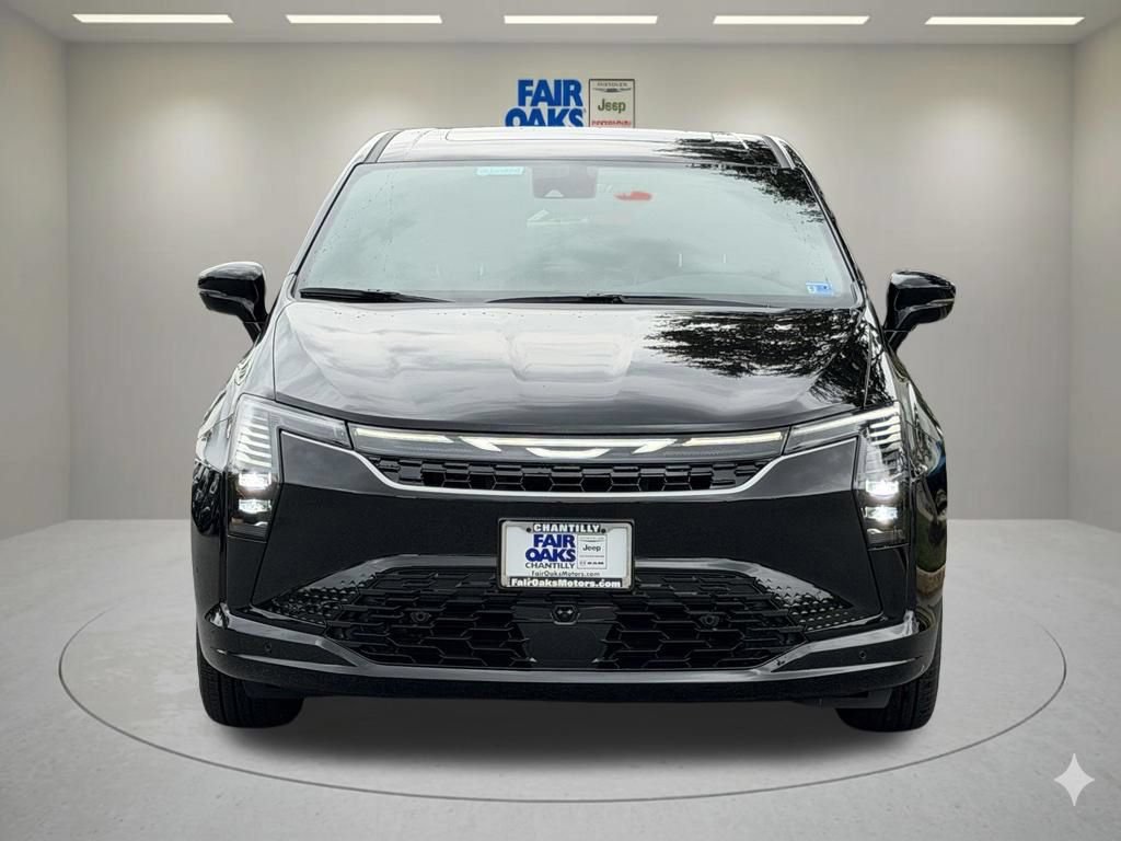 New 2027 Chrysler Pacifica Limited FWD image 3