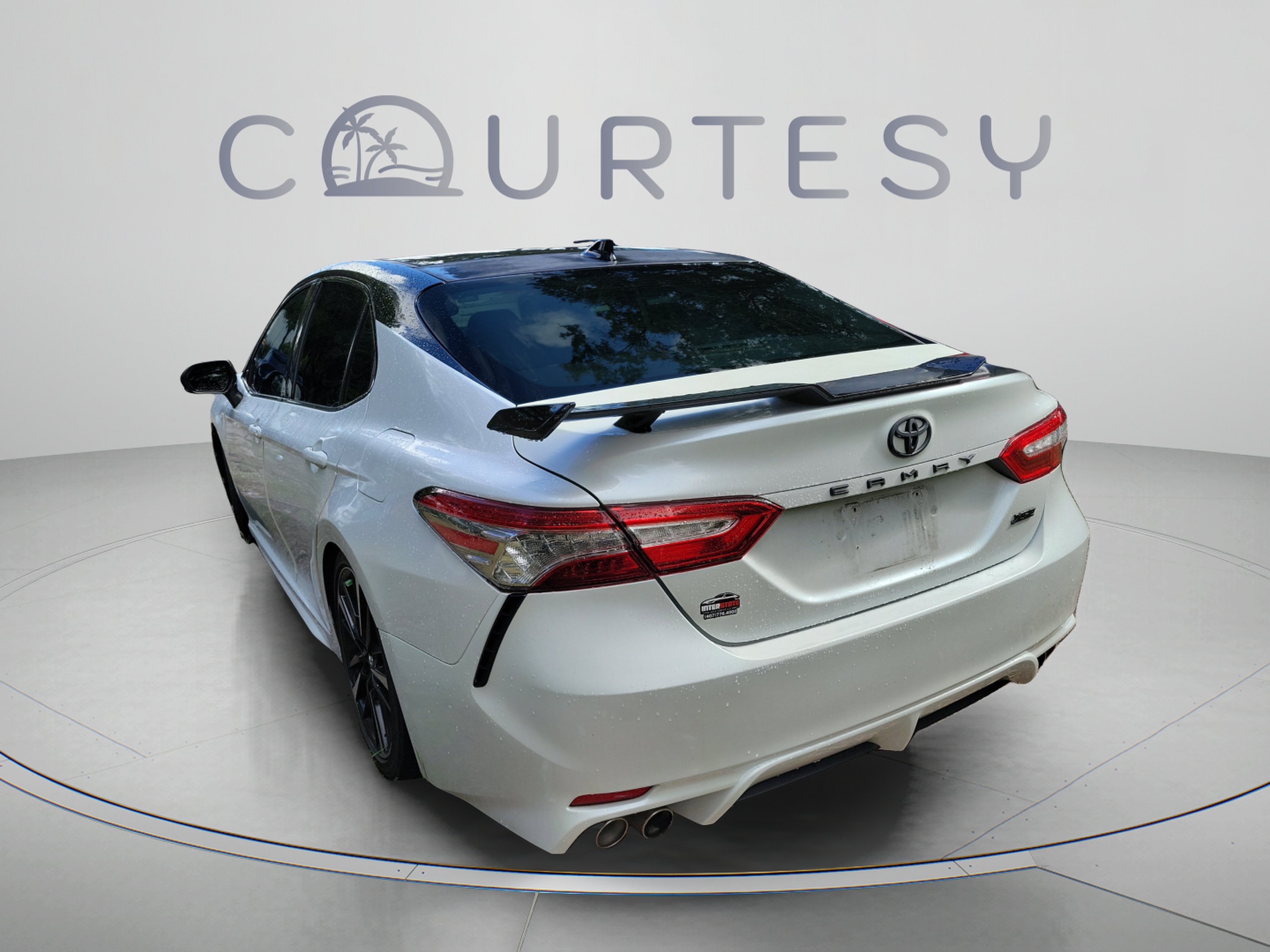 Used 2019 Toyota Camry XSE FWD image 11