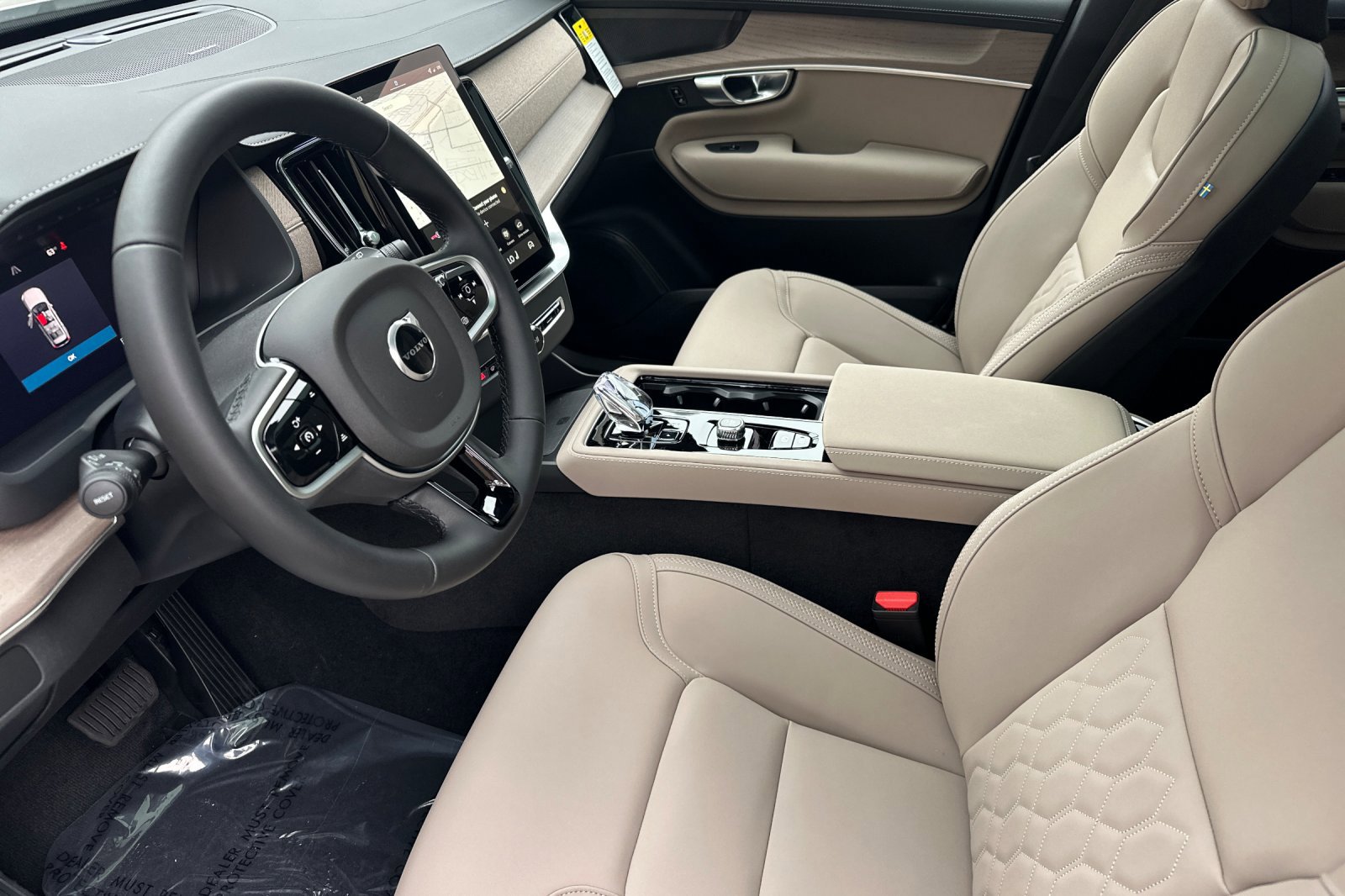 New 2026 Volvo XC90 B6 Plus image 8