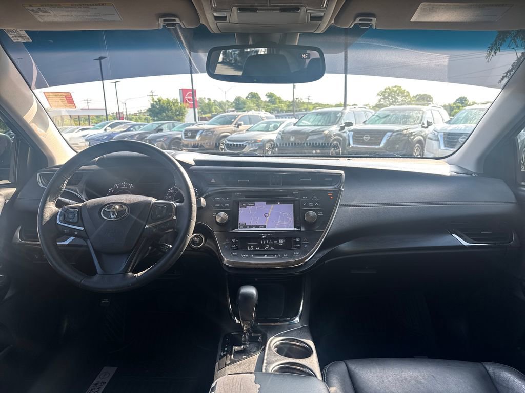 Used 2017 Toyota Avalon XLE Premium image 22