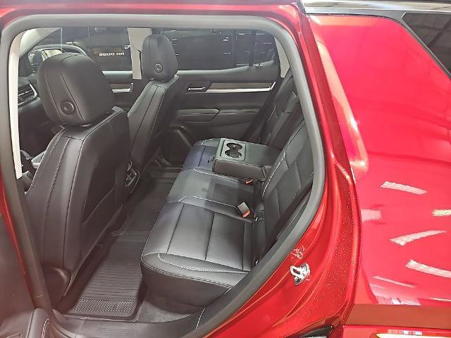 New 2026 GMC Terrain Denali w/ LPO, Black Badging Package image 21