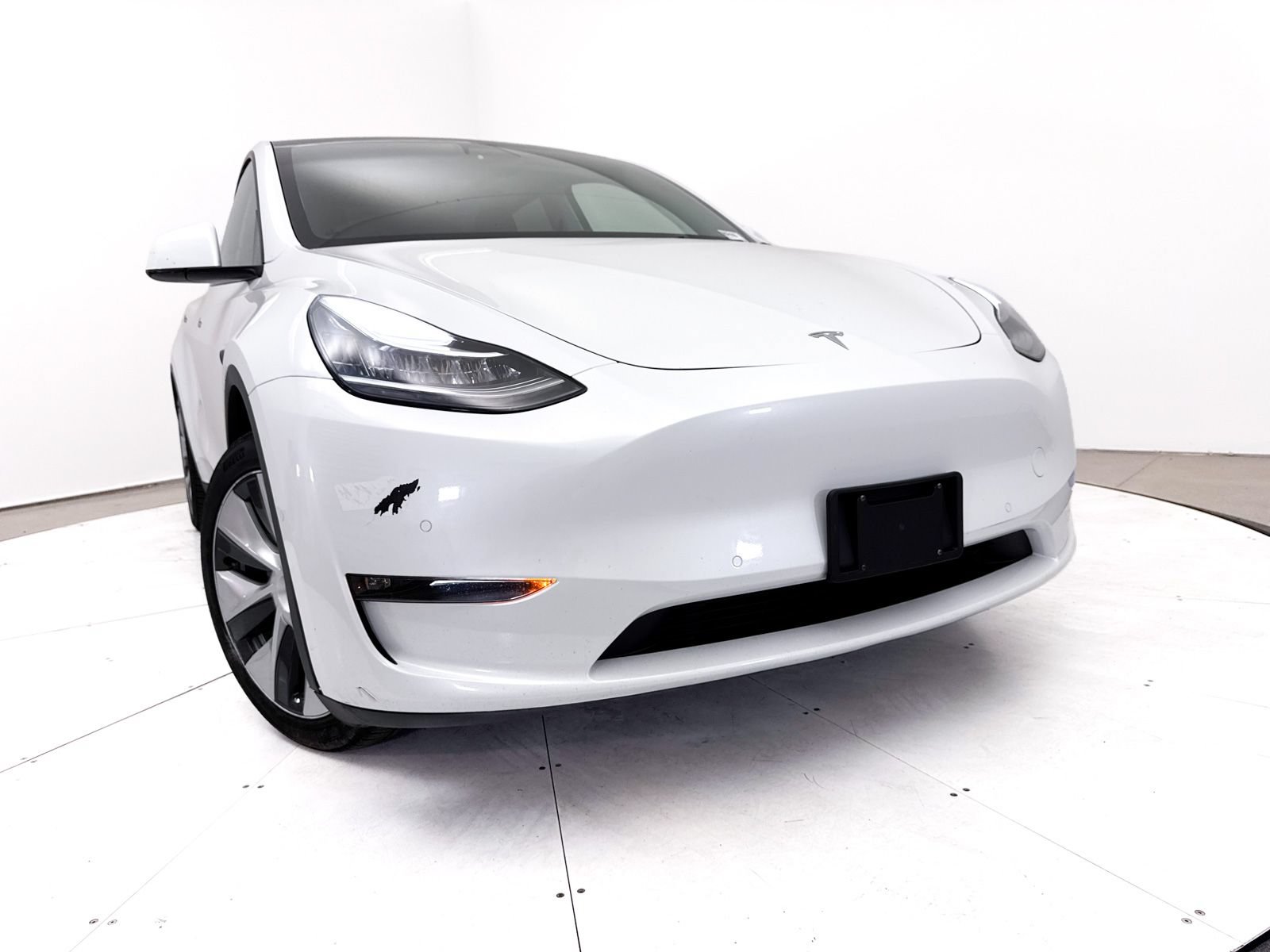 Used 2021 Tesla Model Y Long Range AWD/4WD image 7