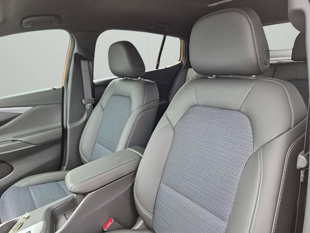 New 2026 Buick Envista Sport Touring w/ Convenience I Package FWD image 33
