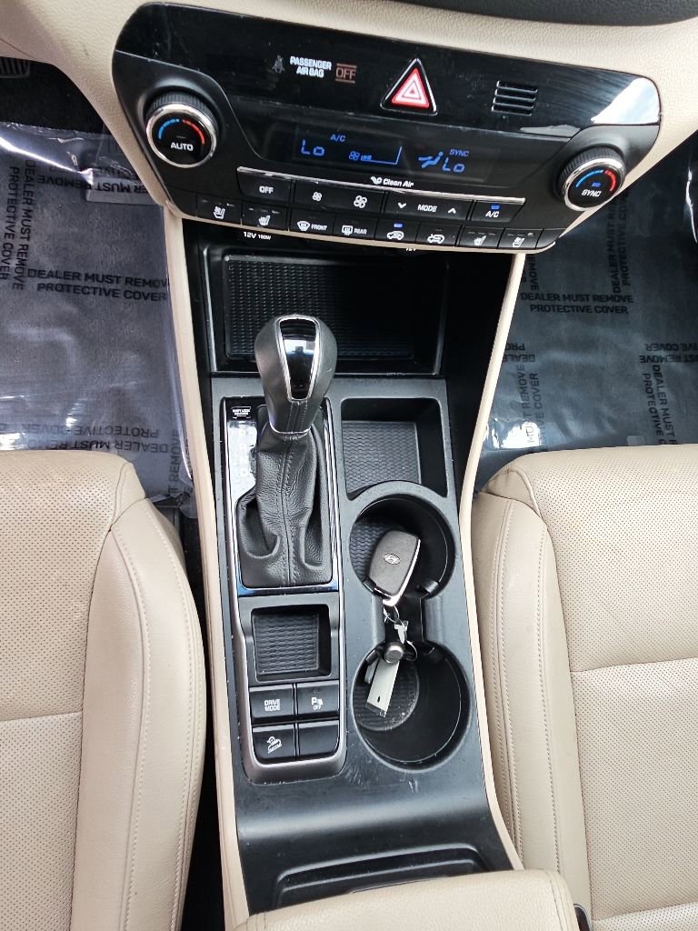 Used 2016 Hyundai Tucson Limited w/ Option Group 03 FWD image 18