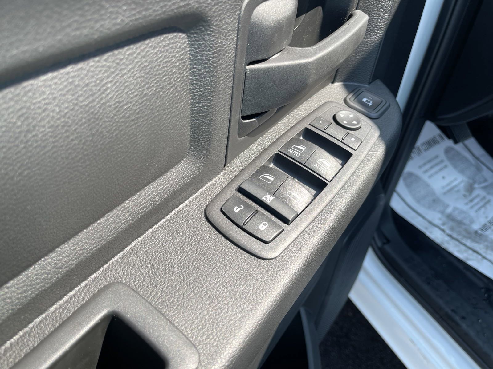 New 2024 RAM 3500 Tradesman w/ Chrome Appearance Group image 9