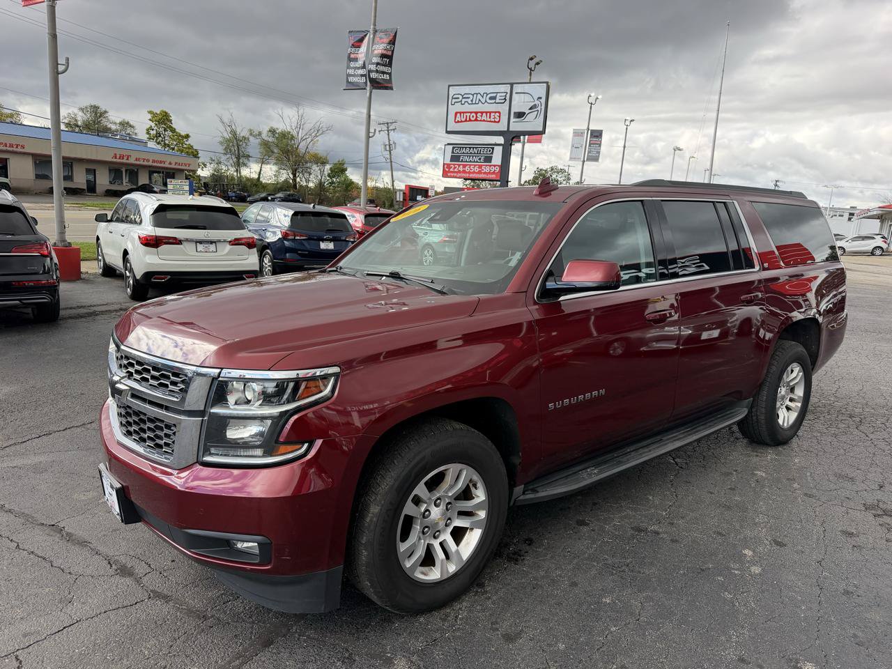 Used 2016 Chevrolet Suburban LT w/ Luxury Package AWD/4WD image 3