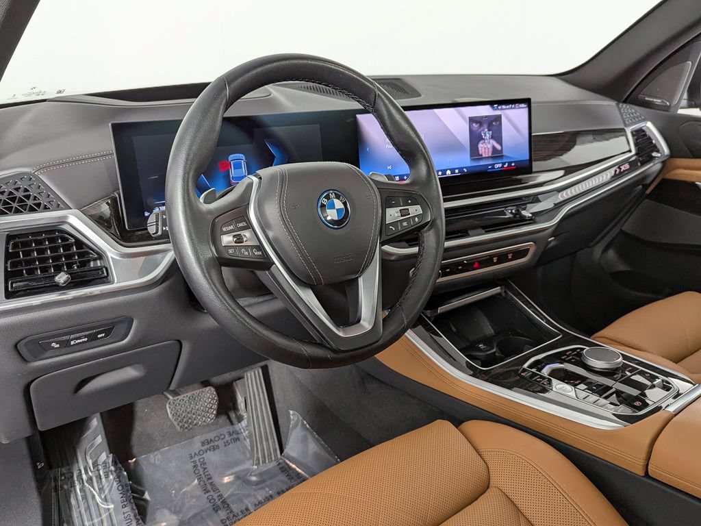Certified 2024 BMW X5 xDrive50e w/ Premium Package AWD/4WD image 19
