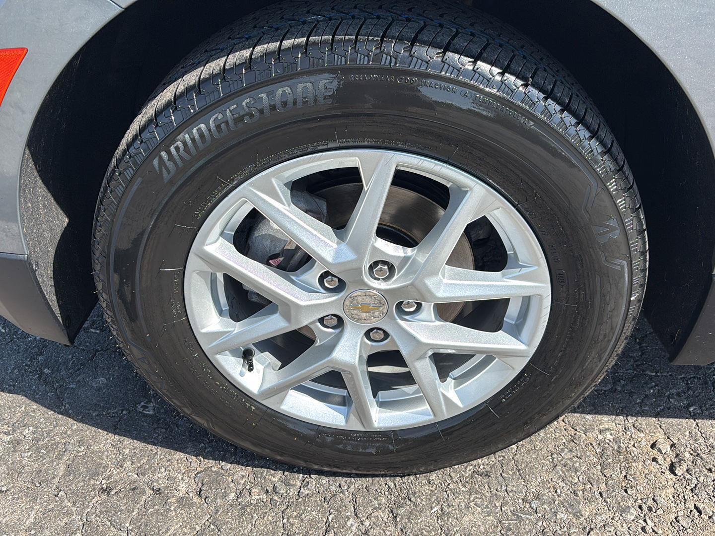 Used 2023 Chevrolet Equinox LT AWD/4WD image 10