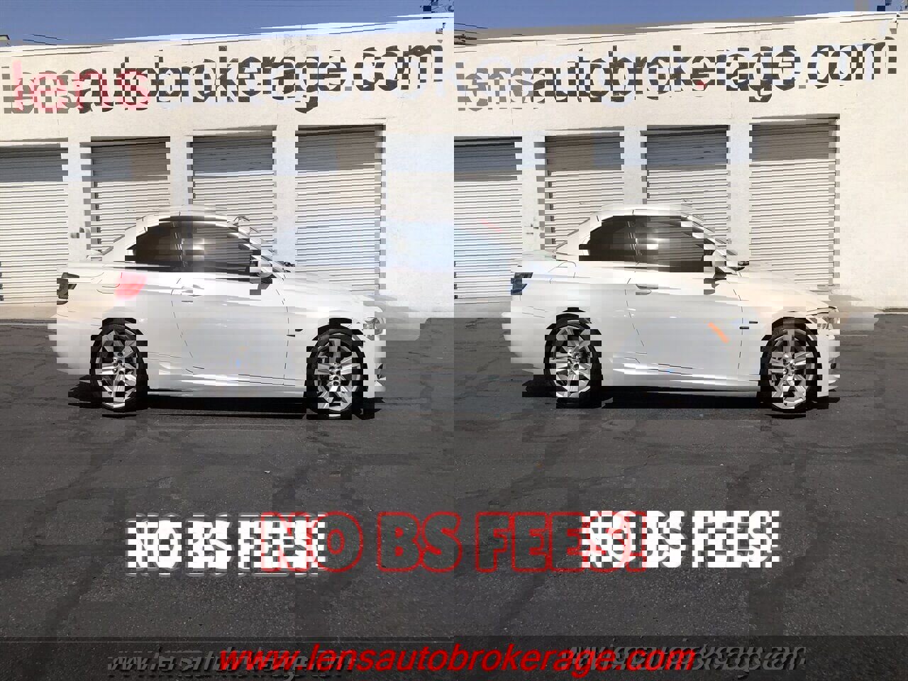 Used 2013 BMW 335i Convertible image 1