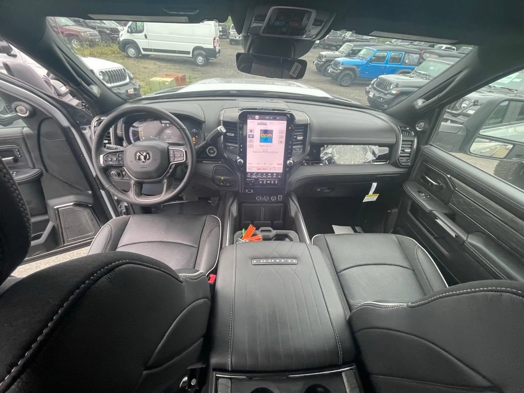 New 2026 RAM 2500 Limited AWD/4WD image 3