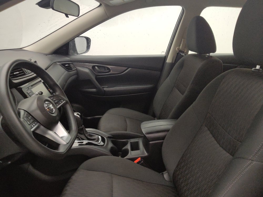 Used 2020 Nissan Rogue S FWD image 17