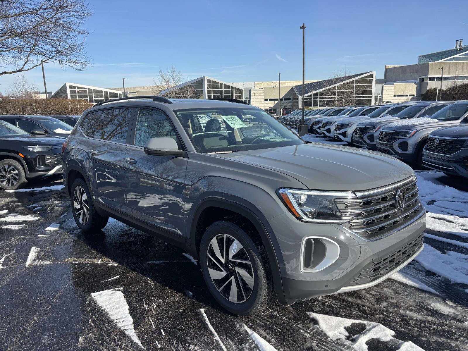 New 2026 Volkswagen Atlas SE AWD/4WD image 1