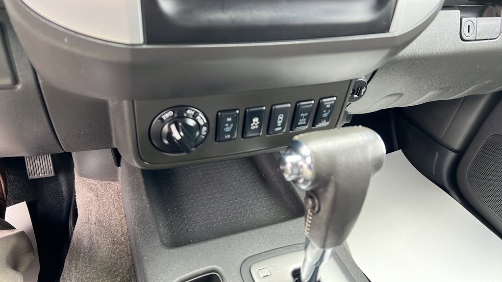 Used 2018 Nissan Frontier PRO-4X image 20