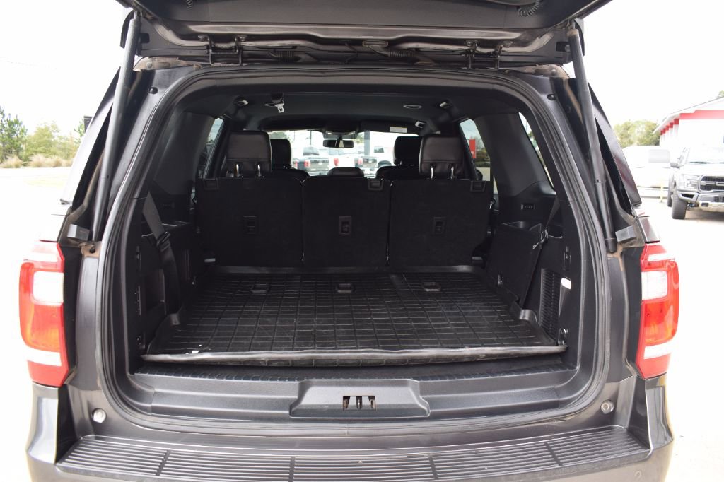 Used 2018 Ford Expedition XLT w/ Equipment Group 202A image 13