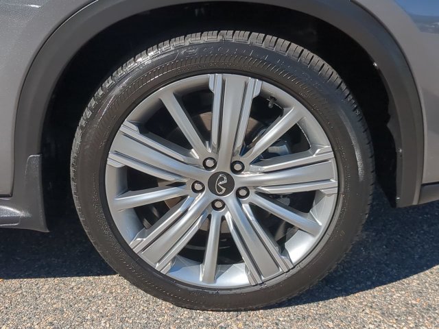 Used 2021 INFINITI QX50 Sensory AWD/4WD image 10