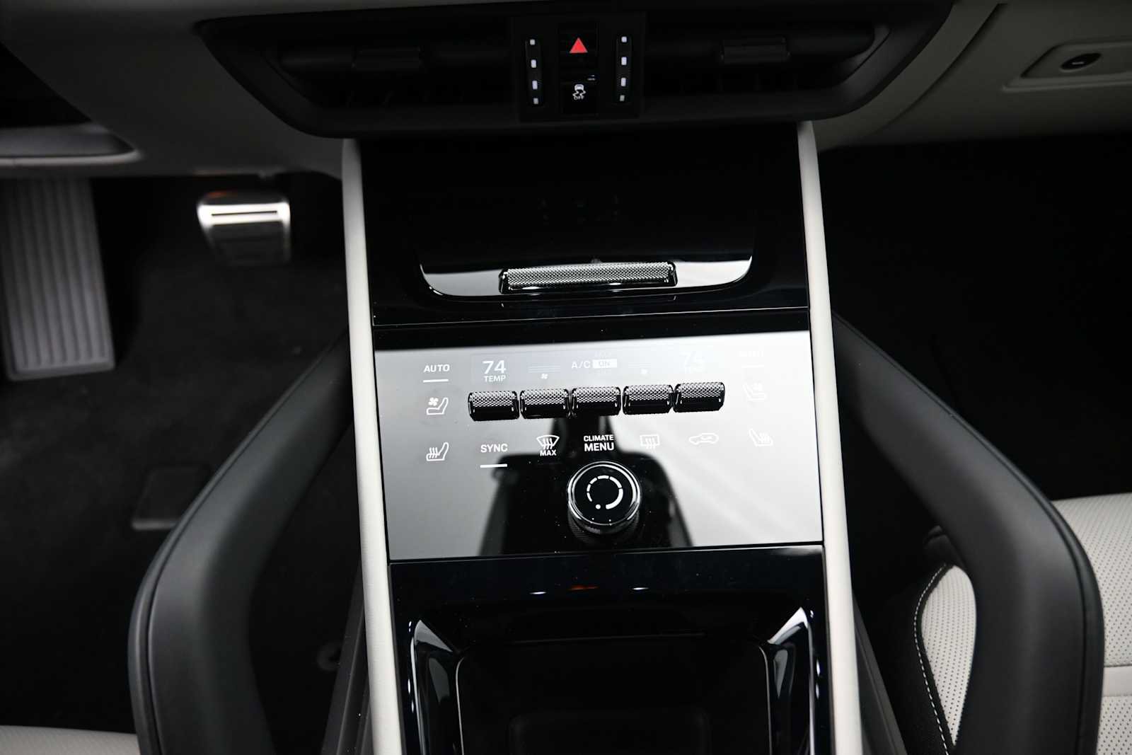 New 2026 Porsche Cayenne S AWD/4WD image 17
