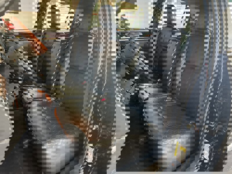 Used 2009 Lincoln Town Car Signature Limited image 10