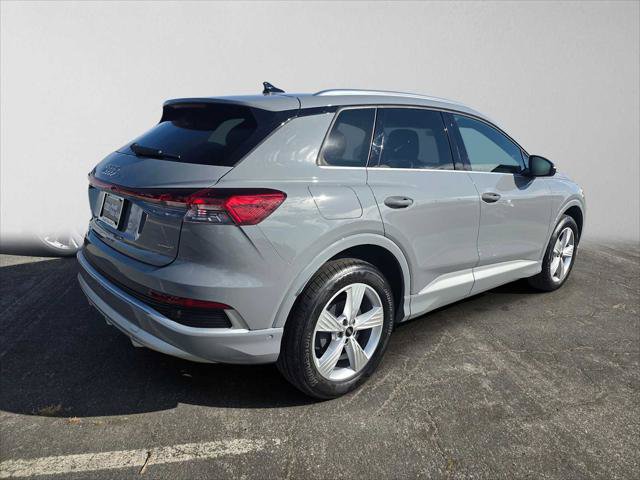 Used 2023 Audi Q4 e-tron Premium Plus w/ Premium Plus AWD/4WD image 3