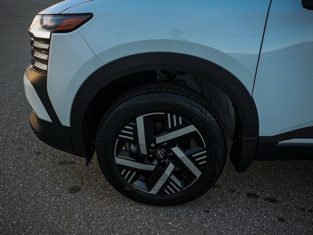 New 2026 Nissan Kicks SV image 11