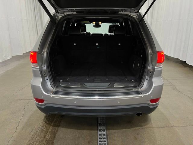 Used 2017 Jeep Grand Cherokee Limited w/ Luxury Group II AWD/4WD image 12
