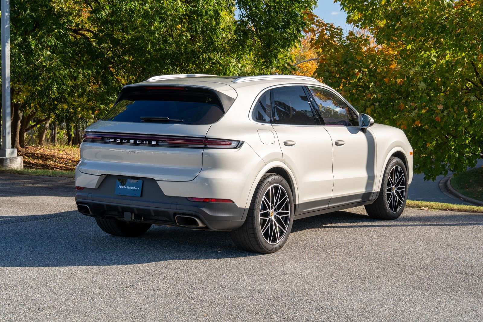 Certified 2024 Porsche Cayenne image 7