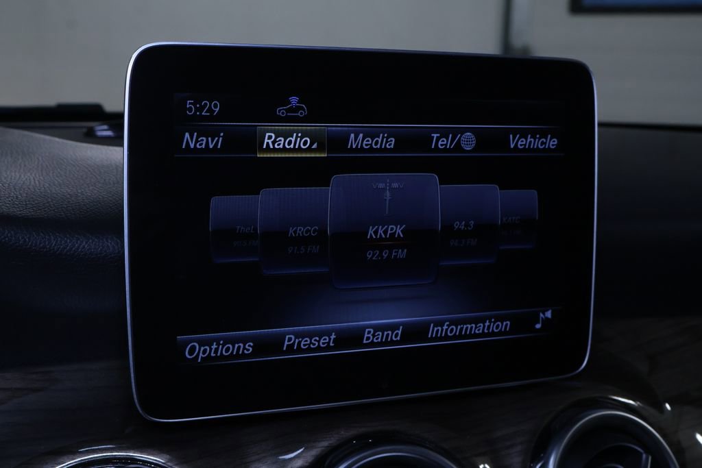 Used 2019 Mercedes-Benz GLA 250 4MATIC image 29