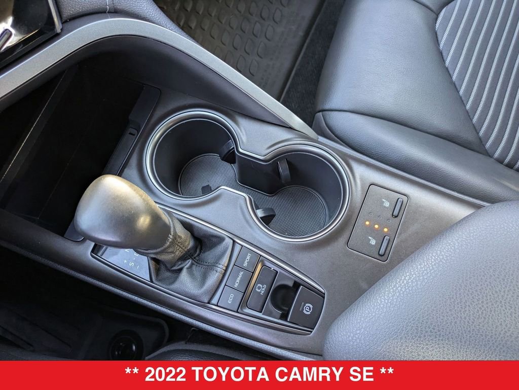 Used 2022 Toyota Camry SE image 29