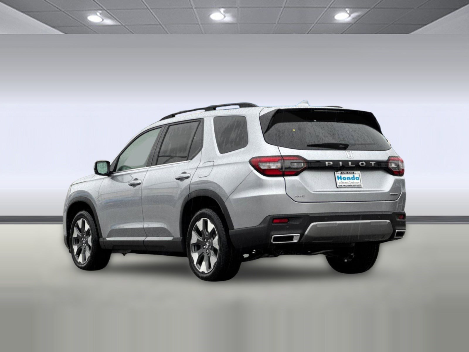 New 2026 Honda Pilot Touring image 3