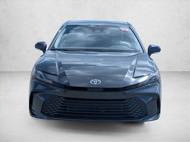 Used 2025 Toyota Camry LE video 2