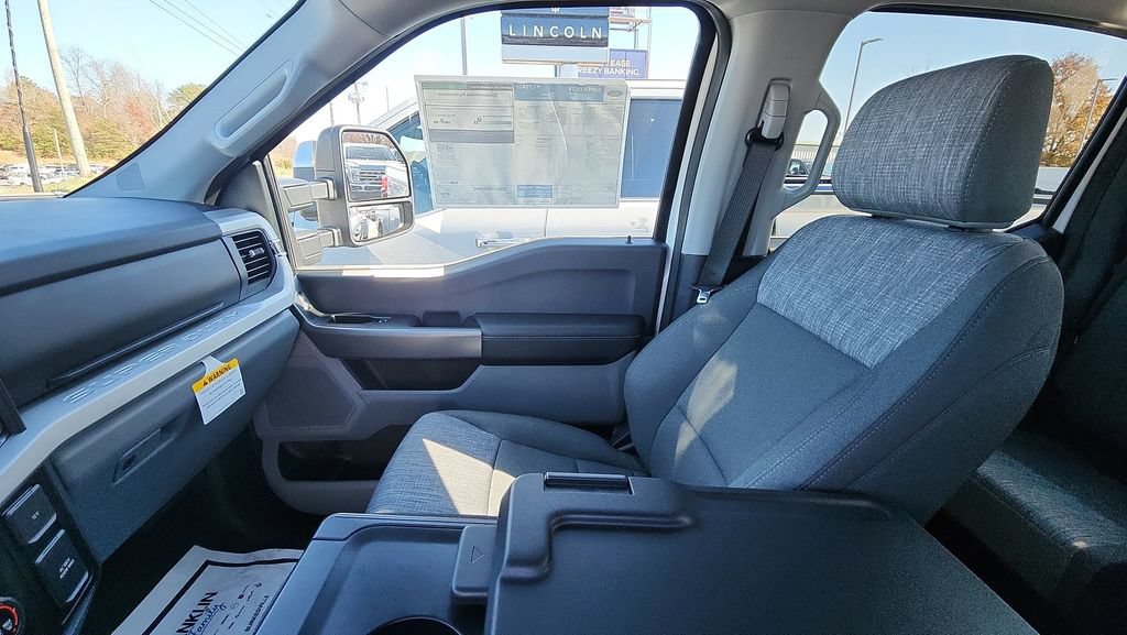 Used 2026 Ford F350 XLT AWD/4WD image 11