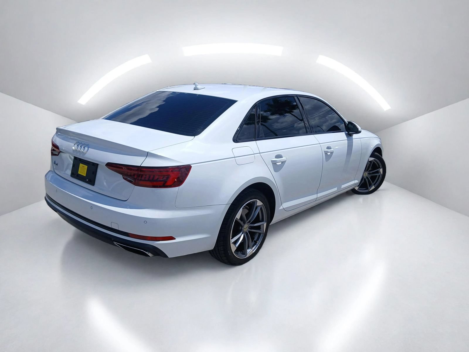 Used 2019 Audi A4 2.0T Premium FWD image 4