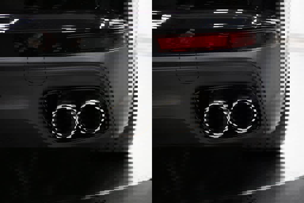 New 2025 Porsche Panamera 4 image 36