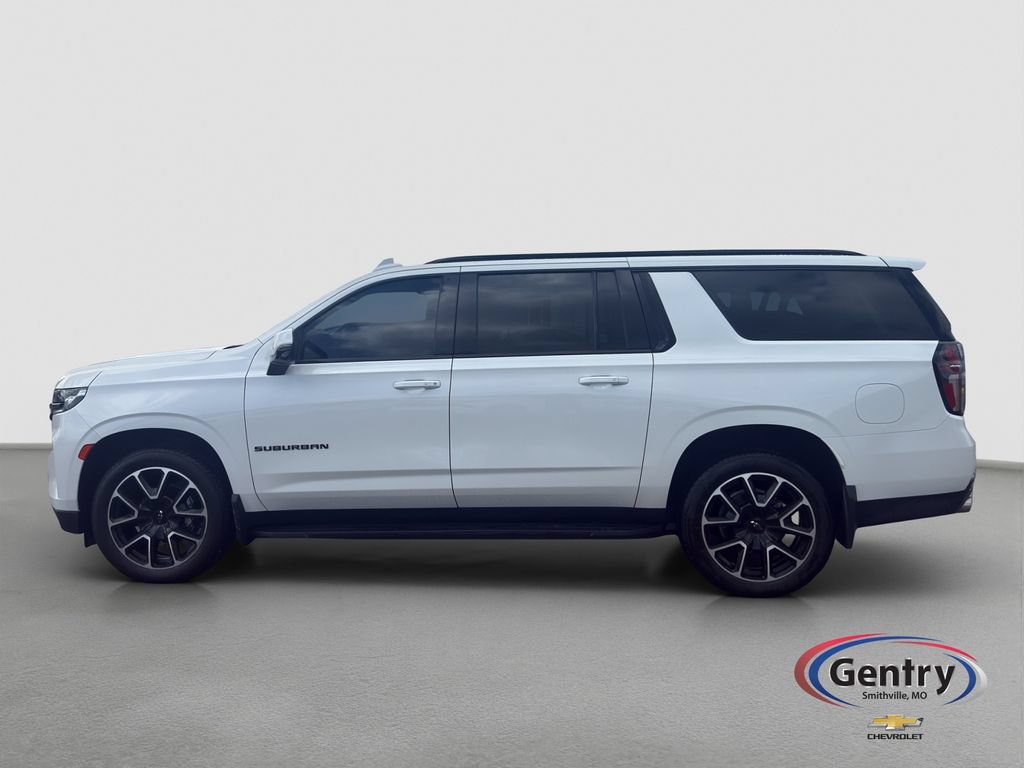 Used 2023 Chevrolet Suburban RST w/ Sport Performance Package AWD/4WD image 3